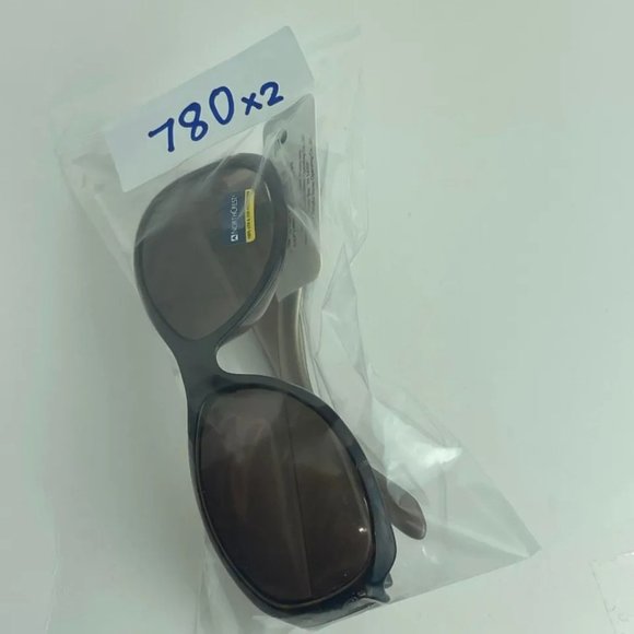 SG00780 NORTHCREST Sunglasses For Women 100% UVA/UVB Rectangular Brown Gradient - Picture 7 of 7